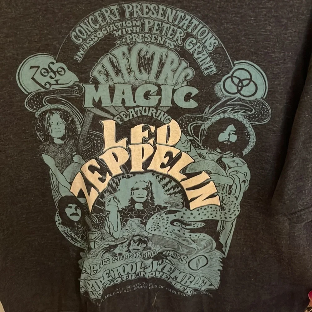 Concert Electric Magic ft. Led Zeppelin graphic short sleeve t-shirt. XL. - Picture 4 of 6
